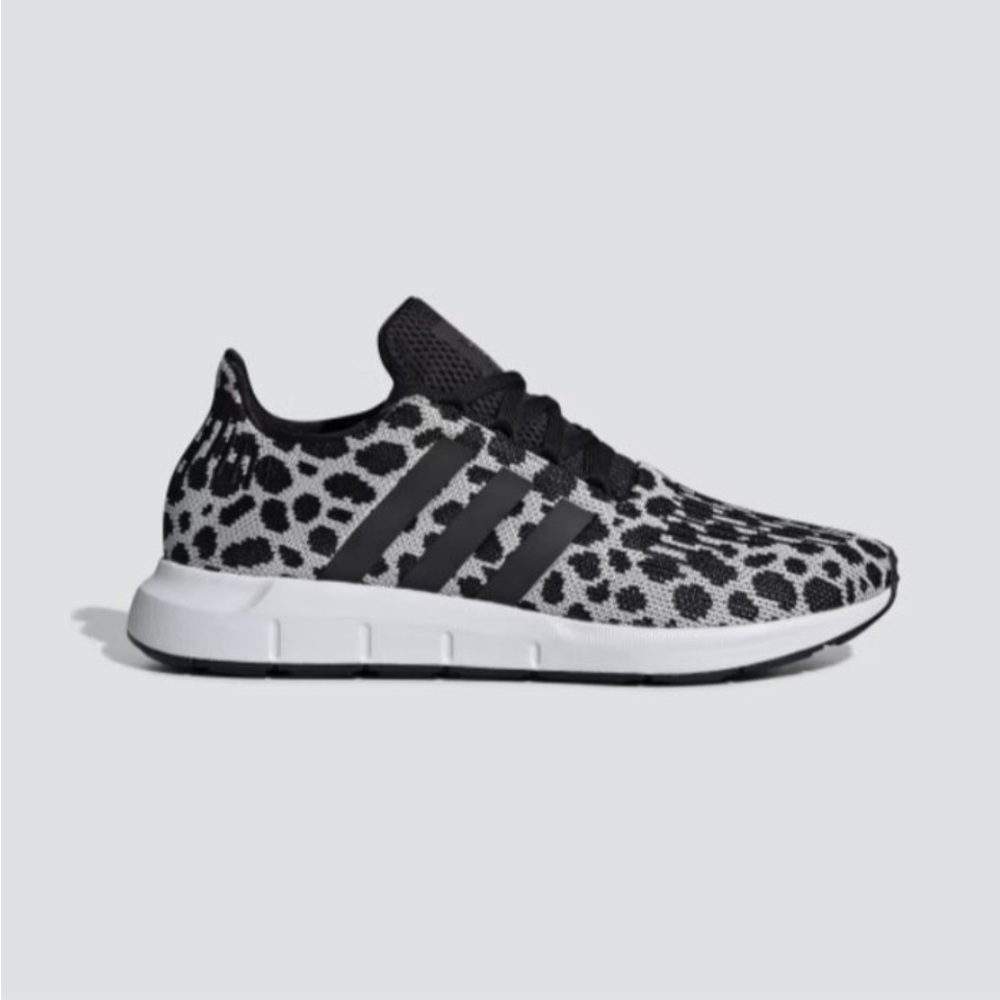 Adidas swift run leopard